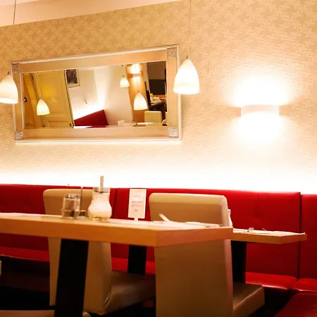 Louis Leger - Czech Leading Hotels-3