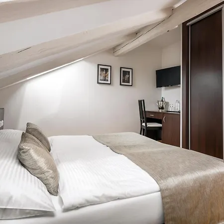 Hotel Unique-3