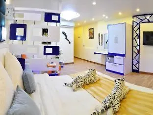 Royal Penguin Boutique Hotel & Spa-3