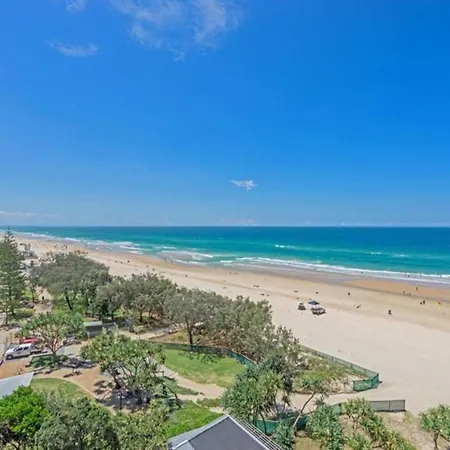 One The Esplanade Apartments On Surfers Paradise-3