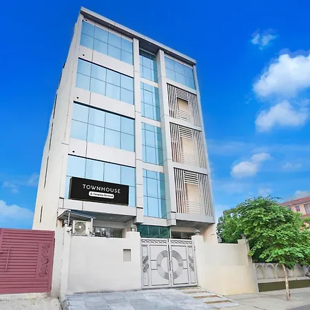 Super Townhouse Sector 63 A Noida-2
