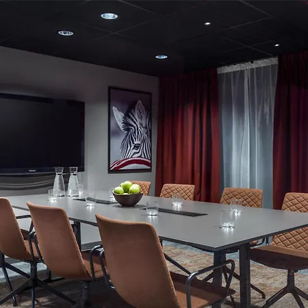 Radisson Red Oslo City Centre, A Verified Net Zero Hotel-2