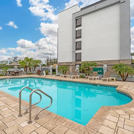 Comfort Inn Anaheim Resort-3