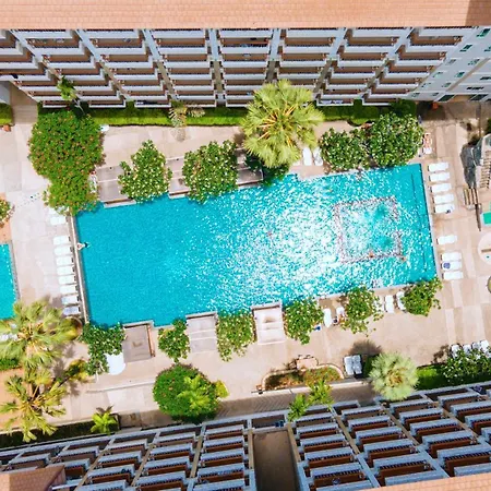 Welcome World Beachfront Resort-3