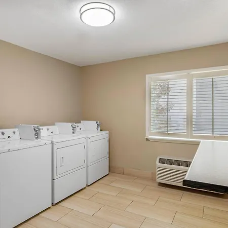 Quality Inn & Suites Plano East - Richardson-3