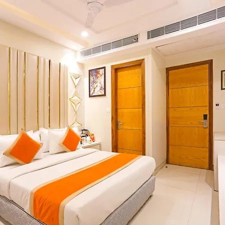 Hotel Worth City Centre - Near Ndls Station Or Cannaught Place-2
