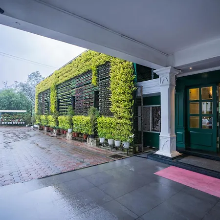 Hotel C7 Munnar-3