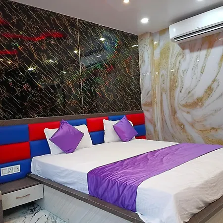 Hotel Central Point-2