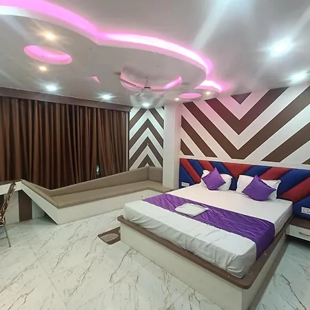 Hotel Central Point-3