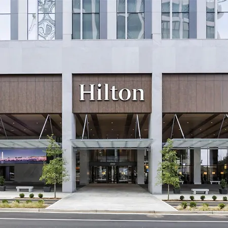 Hilton Arlington Rosslyn The Key-3