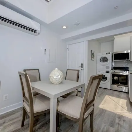 Dupont Circle-Suite 7Kalorama Luxury Apartment-2