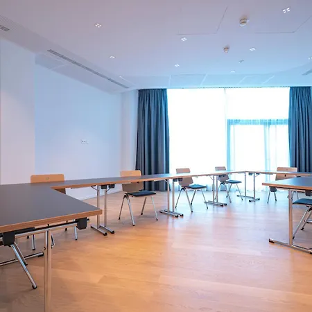 Roomz Hotel & Conference Center Vienna Prater-2