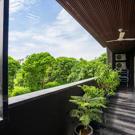 Liveaway Gurugram, Golf Course Road By Pack-3
