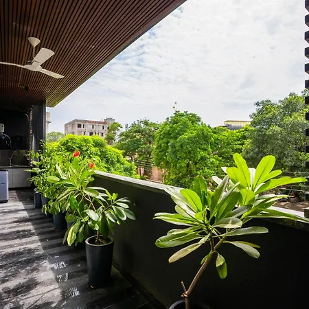 Liveaway Gurugram, Golf Course Road By Pack-2