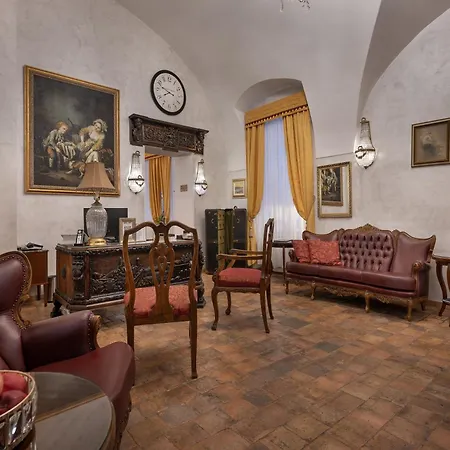 Little King Hotel U Malvaze-2