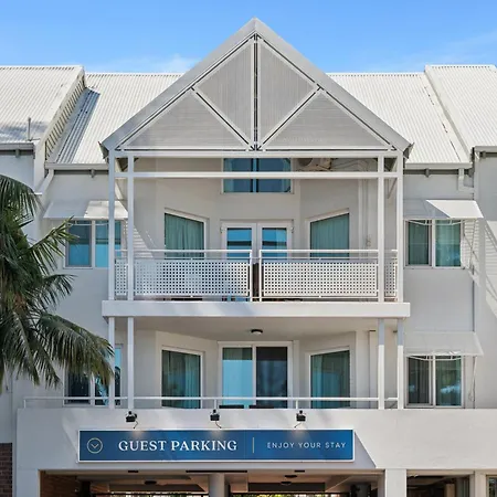 Broadwater Resort Como-3