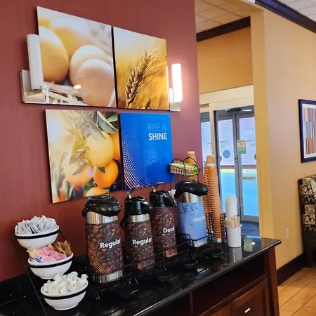 Comfort Inn Ballston-2