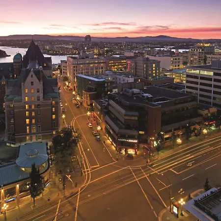 Doubletree By Hilton Hotel & Suites Victoria-2