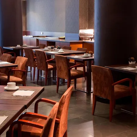 Ac Hotel Carlton Madrid By Marriott-3