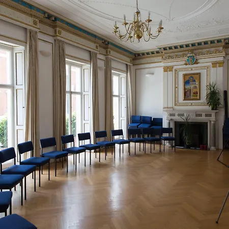 The Mandeville Hotel-2