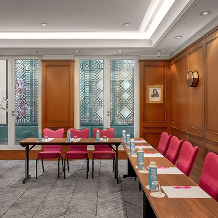 M Social Hotel Paris-3