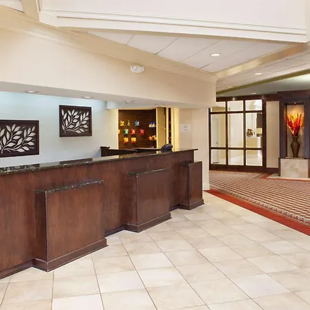 Doubletree By Hilton Fayetteville-2