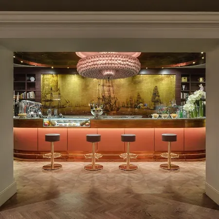Plaza Hotel Lucchesi-2