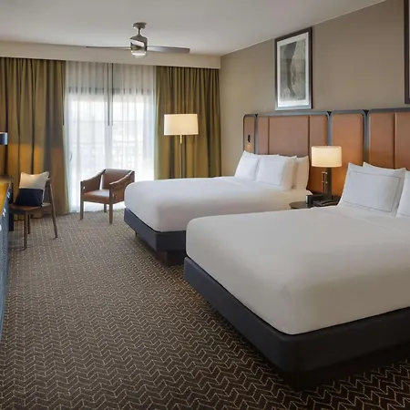 Doubletree Suites By Hilton Lexington-2