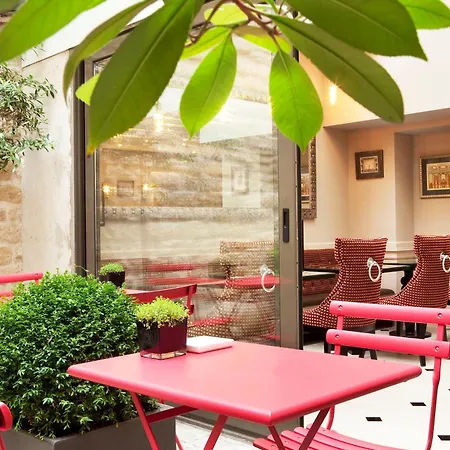 Hotel Des Comedies-2