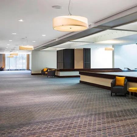 Sheraton Norfolk Waterside Hotel-2