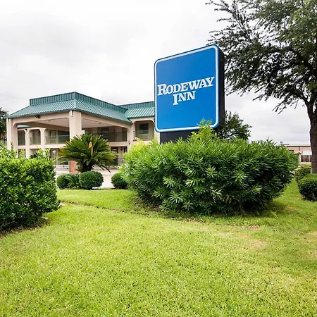 Rodeway Inn & Suites Hwy 290 Nw-2