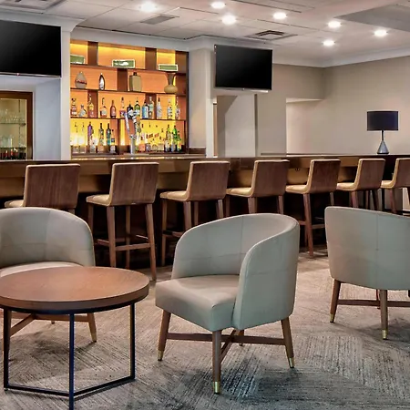 Sheraton Suites Market Center Dallas-3
