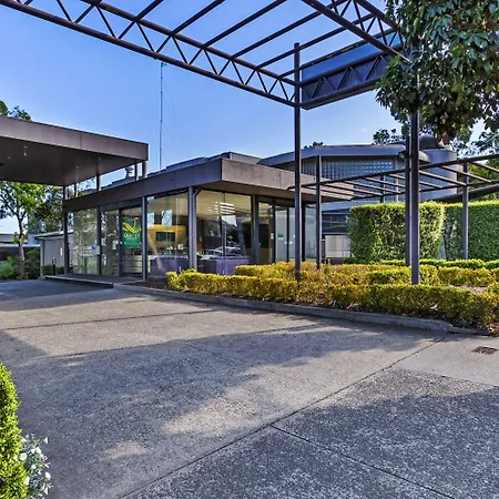 Beaumont Kew Apartments-3
