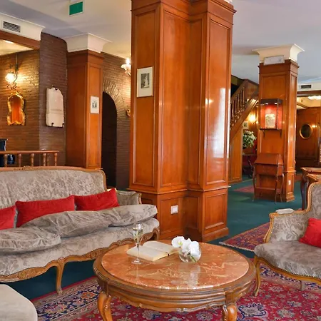Hotel Forum-3