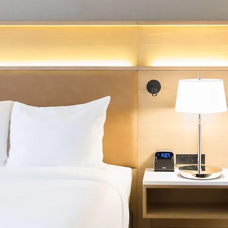 Radisson Hotel Phoenix Airport-3