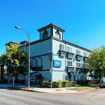 Rodeway Inn & Suites Pasadena-3