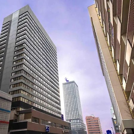 Sandman Signature Calgary Downtown Hotel-2