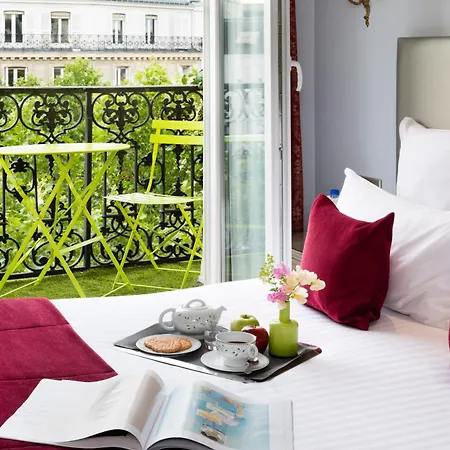 Hotel Plaza Elysees-3
