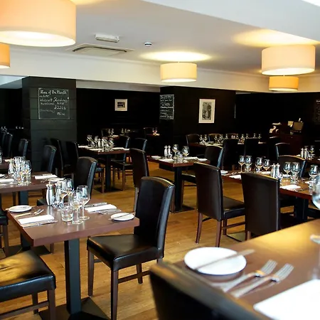 Nevis Bank Inn-3