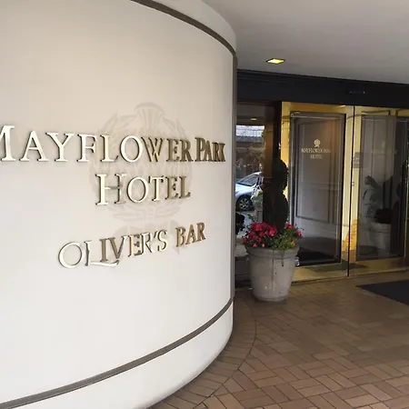Mayflower Park Hotel-2