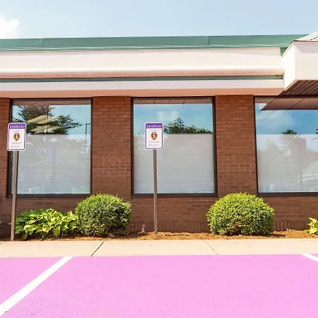 Country Inn & Suites By Radisson, Traverse City, Mi-2