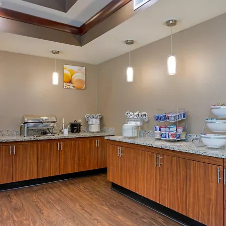 Comfort Suites Little Rock West-2
