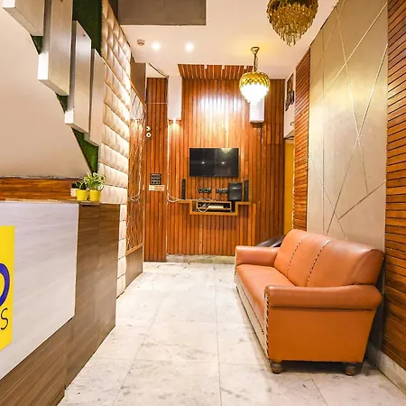 Fabhotel Marina-3