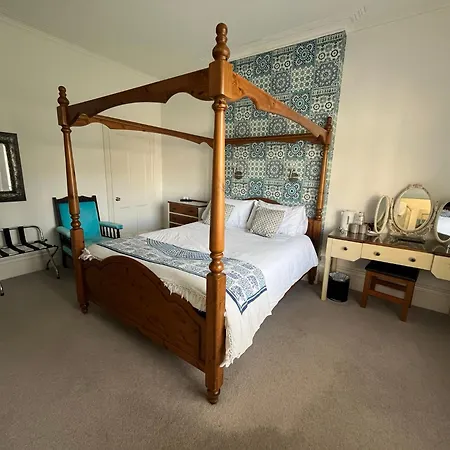 Hotel 50-3