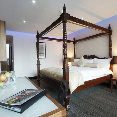 Rochestown Park Hotel & Leisure Centre-2