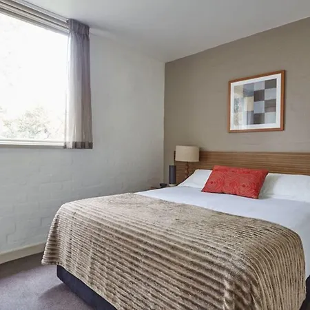 Soya On Davis Apartment Hotel-3