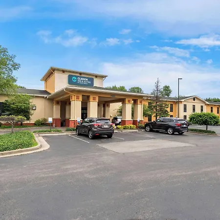 Clarion Inn & Suites Indianapolis Northwest-2