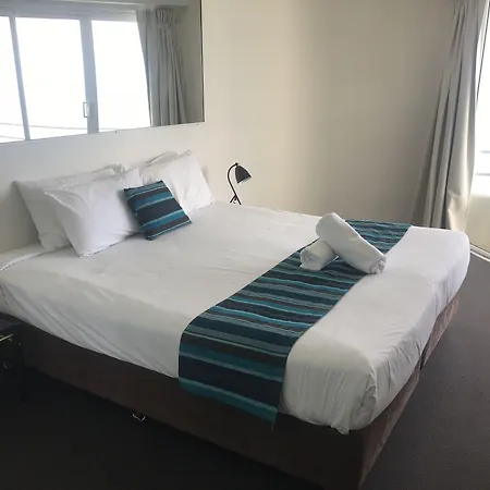 Zenith Ocean Front Apartments Gold Coast - Official Listing-3