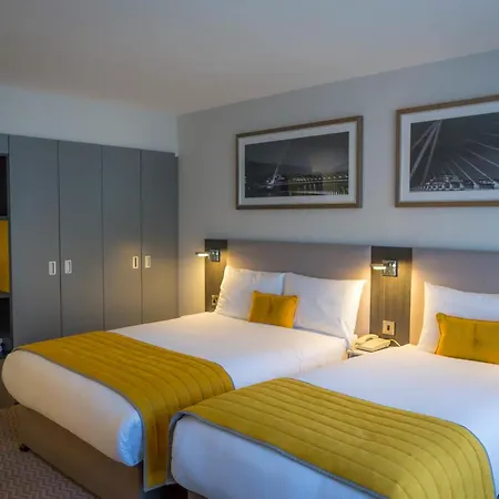 Maldron Hotel Pearse Street Dublin City-3