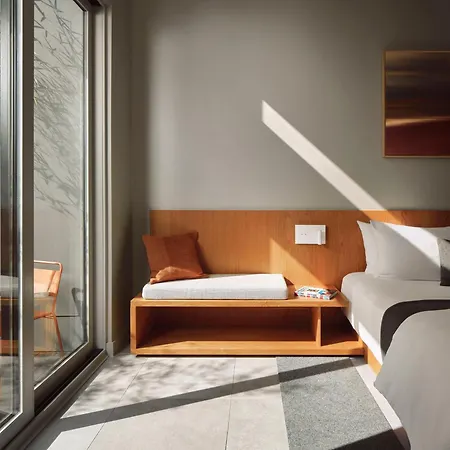 Frame Hotel - Soco-3